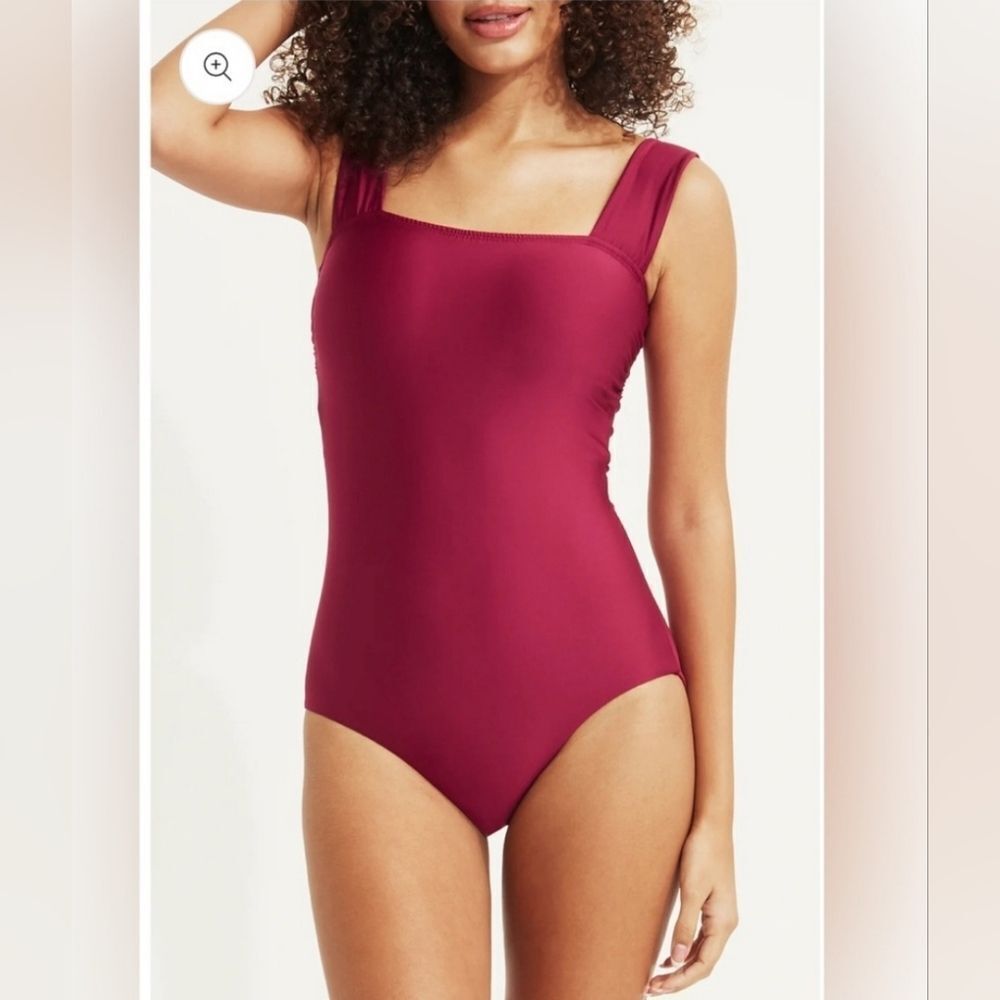 NEW Hermoza Red Marisa One-Piece Swimsuit SIZE 8. $128 Retail